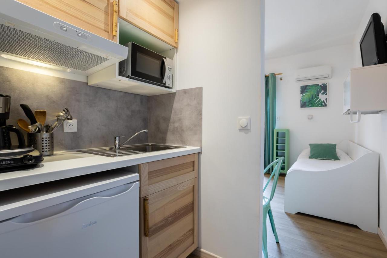 Hotel Almanarre Plage - Hotel Eco-Responsable Face A La Mer Hyeres Exterior photo