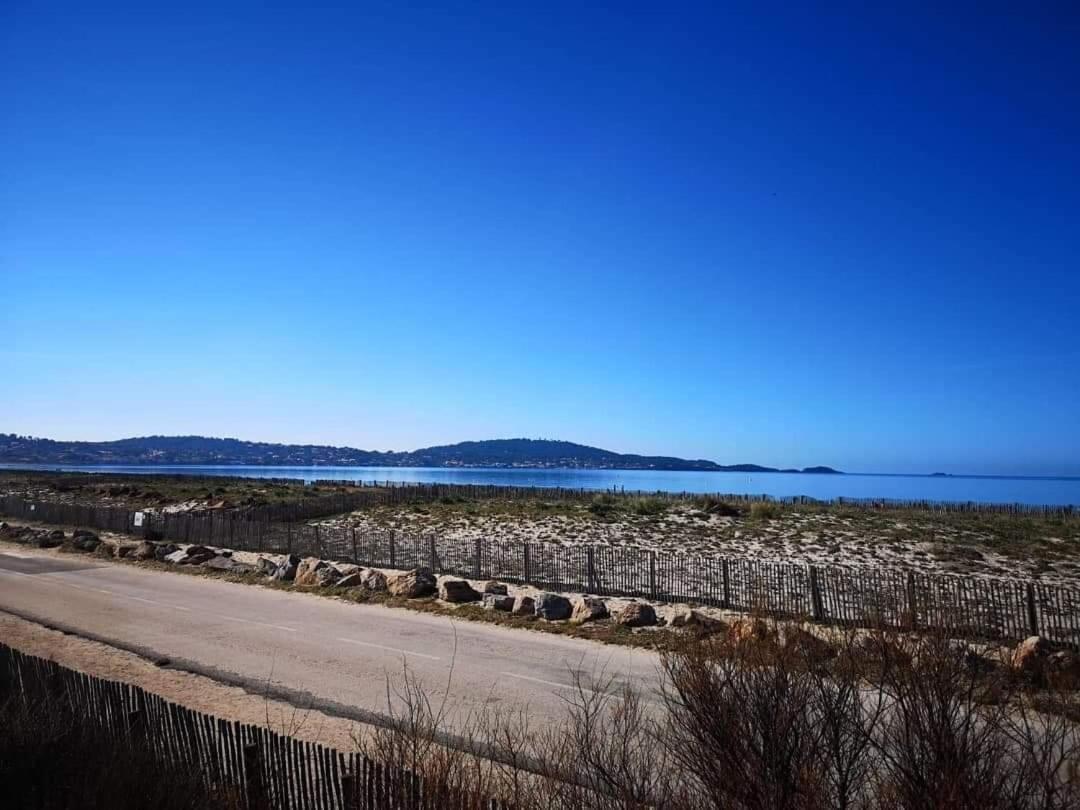 Hotel Almanarre Plage - Hotel Eco-Responsable Face A La Mer Hyeres Exterior photo